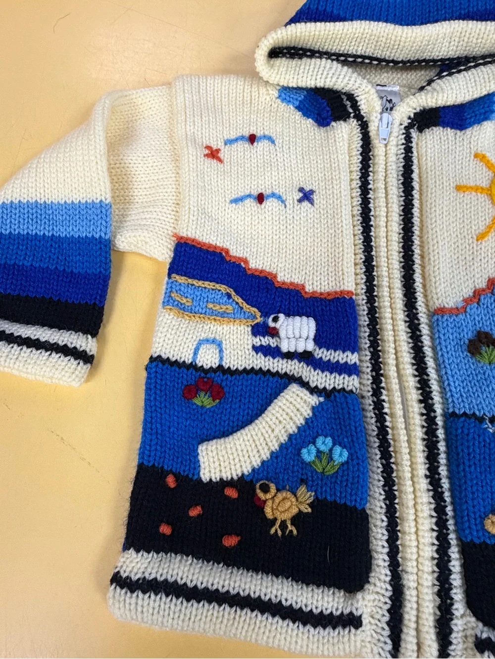 Handmade Peruvian Wool Blend Arpillera HoodedSweaterToddler Size 2 FarmScene Zip